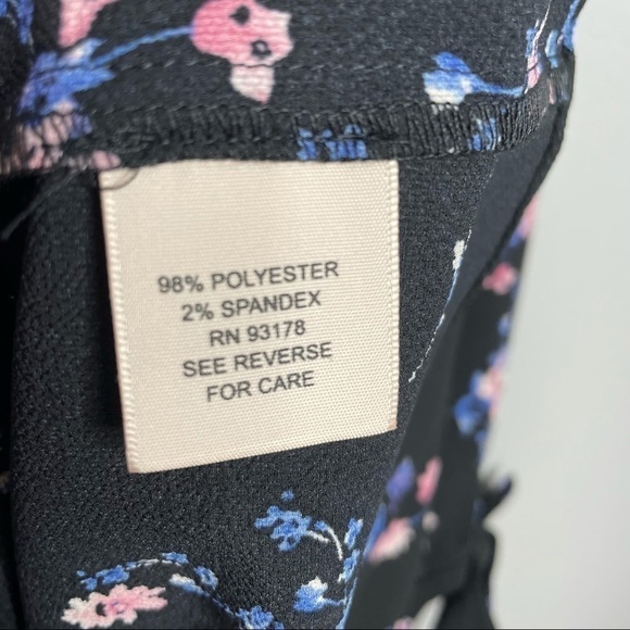 ❤️ SALE NWT Philosophy Floral Blouse - Picture 5 of 8